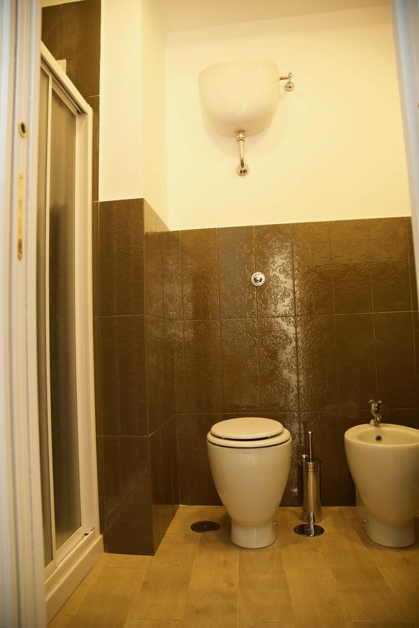 La Terrazza Di Dante Bed & Breakfast เนเปิลส์ ภายนอก รูปภาพ